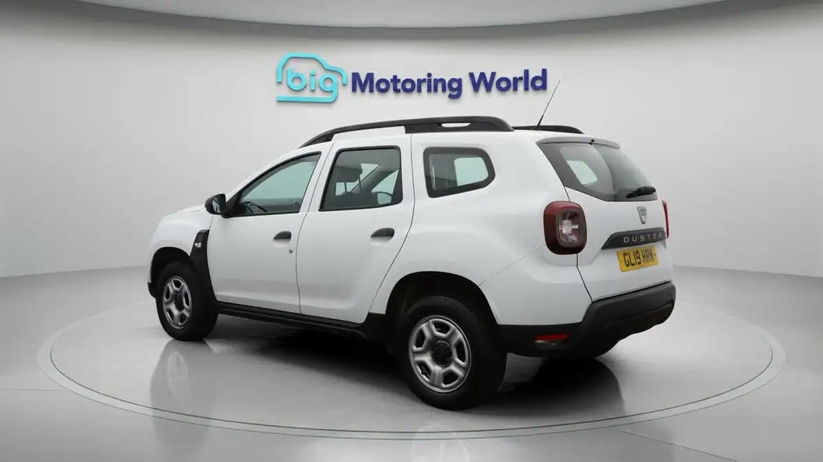 2019-dacia-duster-16-sce-essential-big-4