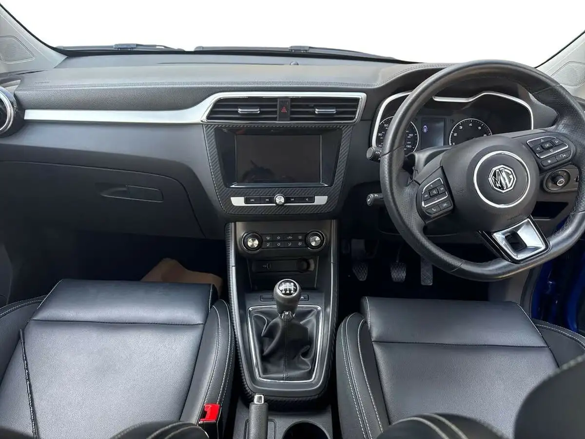2020-mg-zs-suv-15-vti-tech-exclusive-106ps-big-11
