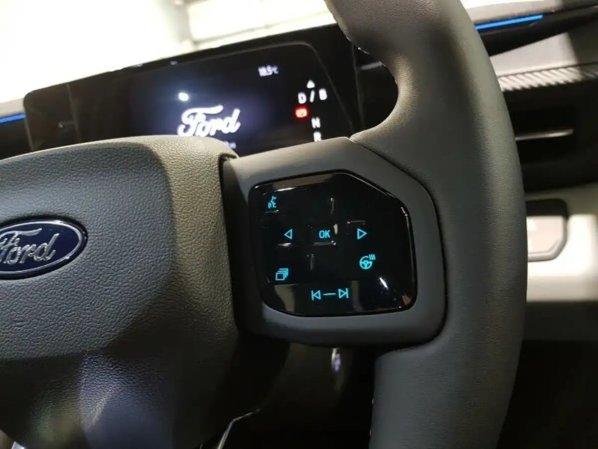 2024-ford-explorer-e-premium-286ps-77kwh-big-14