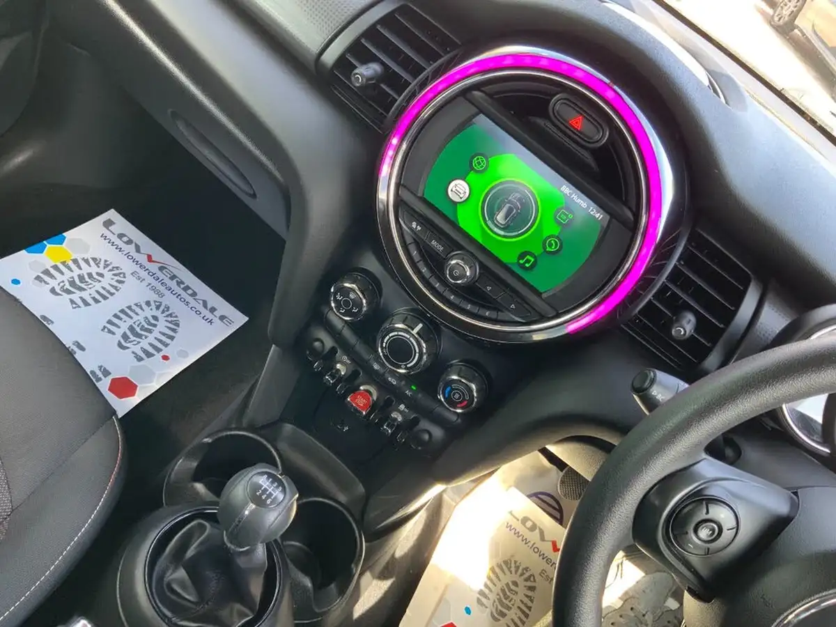 2019-mini-cooper-15-cooper-classic-hatchback-5d-big-1