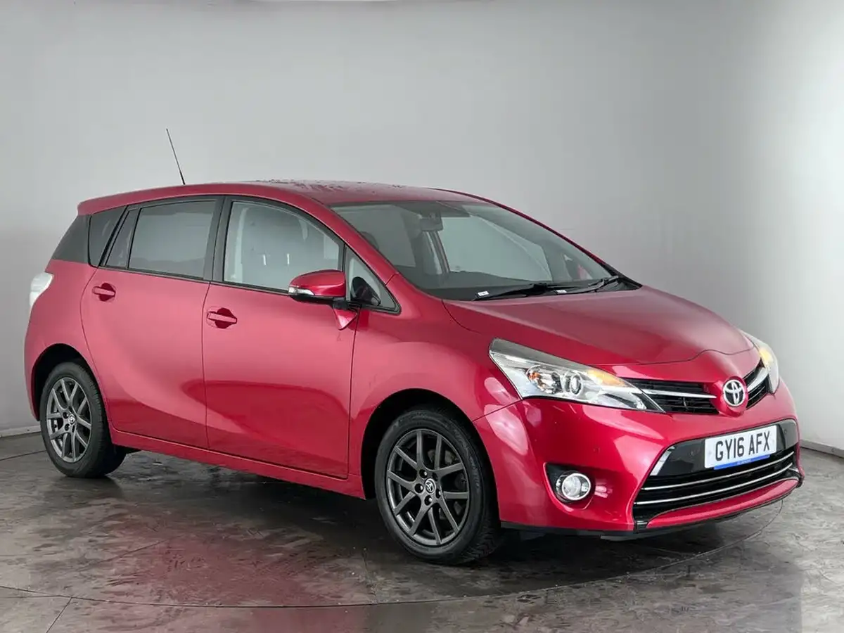 2016-toyota-verso-16d-d-4d-trend-big-0