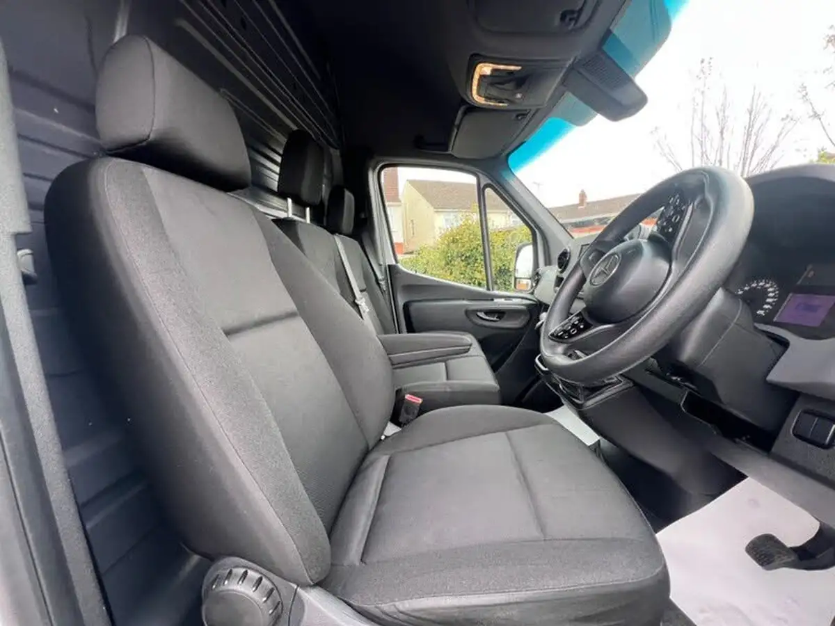 2021-mercedes-benz-sprinter-20cdi-315-l1h1-progressive-150pseu6dt-panel-rwd-eco-gear-360-big-39