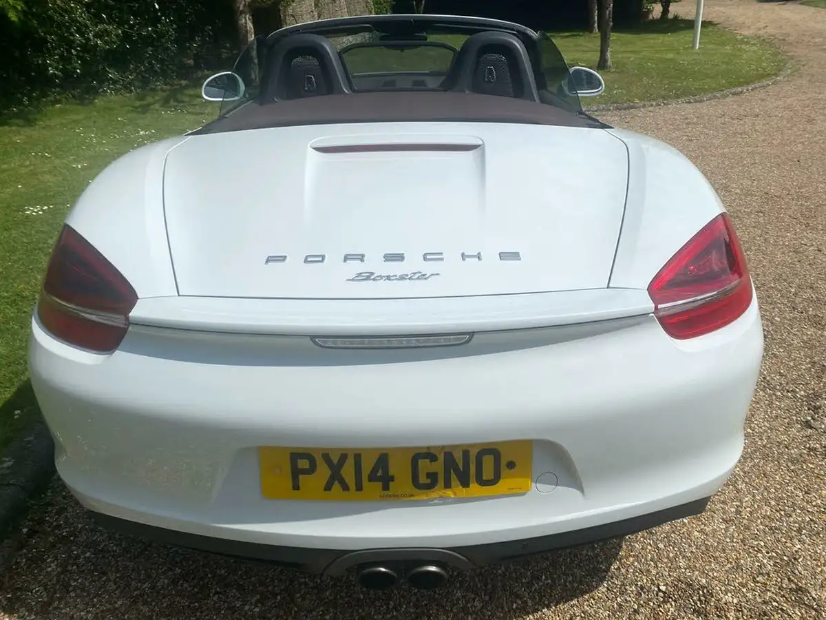 2014-porsche-boxster-27-big-8