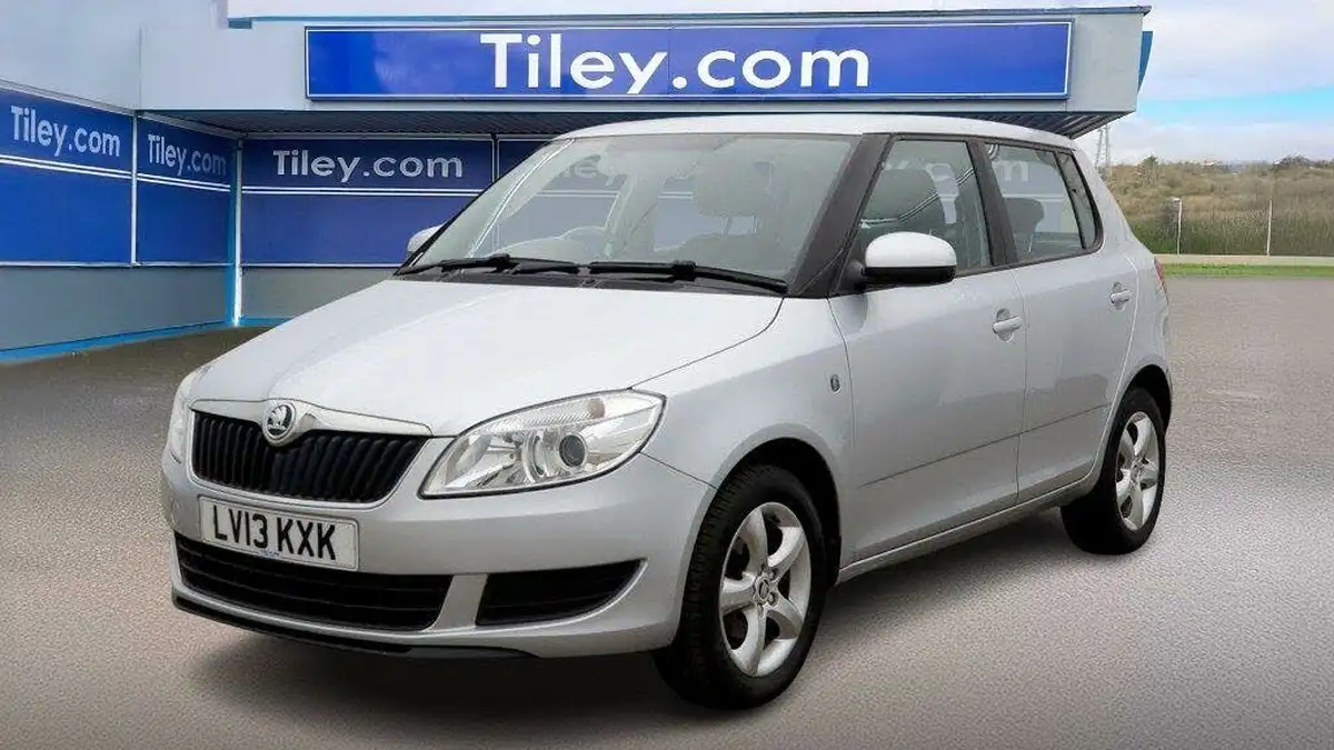2013-skoda-fabia-12-se-70bhp-hatchback-1198cc-big-1