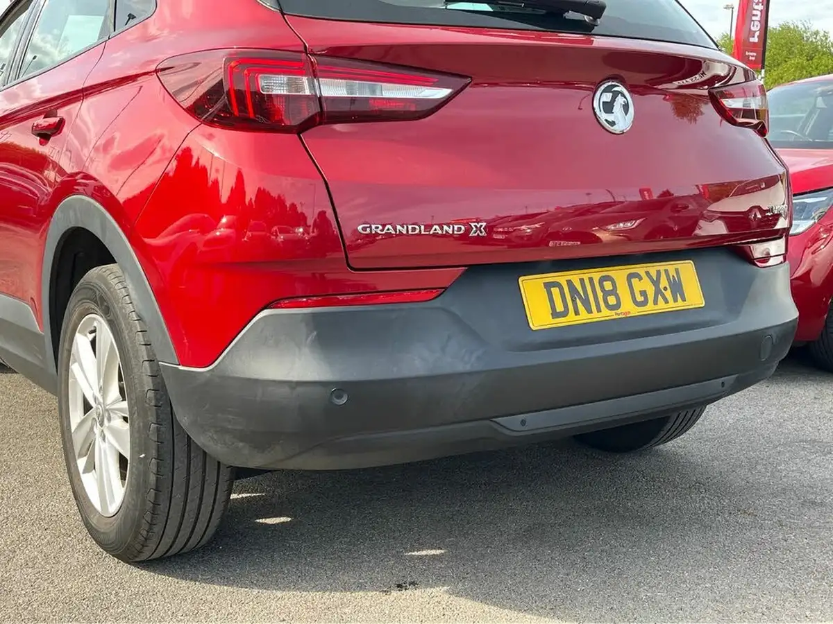 2018-vauxhall-grandland-x-12-se-132ps-auto-big-16