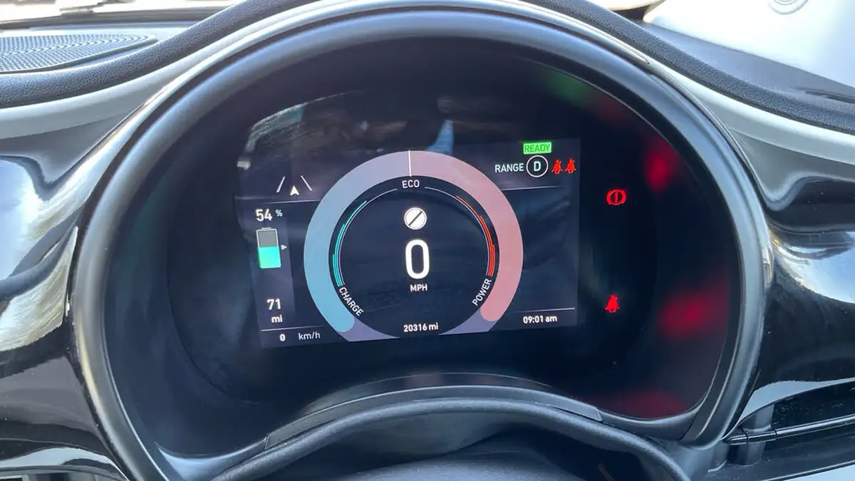 2021-fiat-500-e-passion-big-12