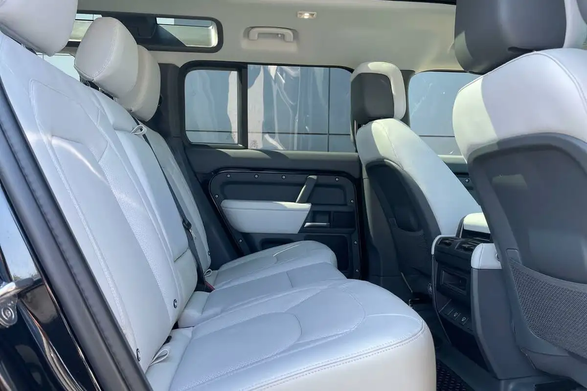 2024-land-rover-110-defender-30-d350-x-dynamic-hse-big-18