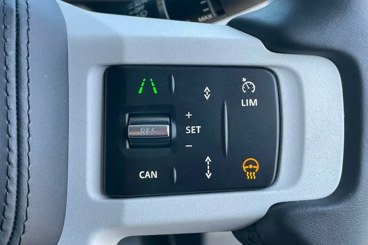 2024-land-rover-110-defender-30-d350-x-dynamic-hse-big-45
