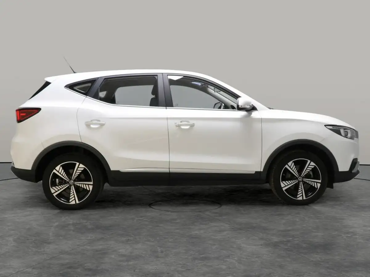 2020-mg-zs-suv-e-excite-ev-big-8