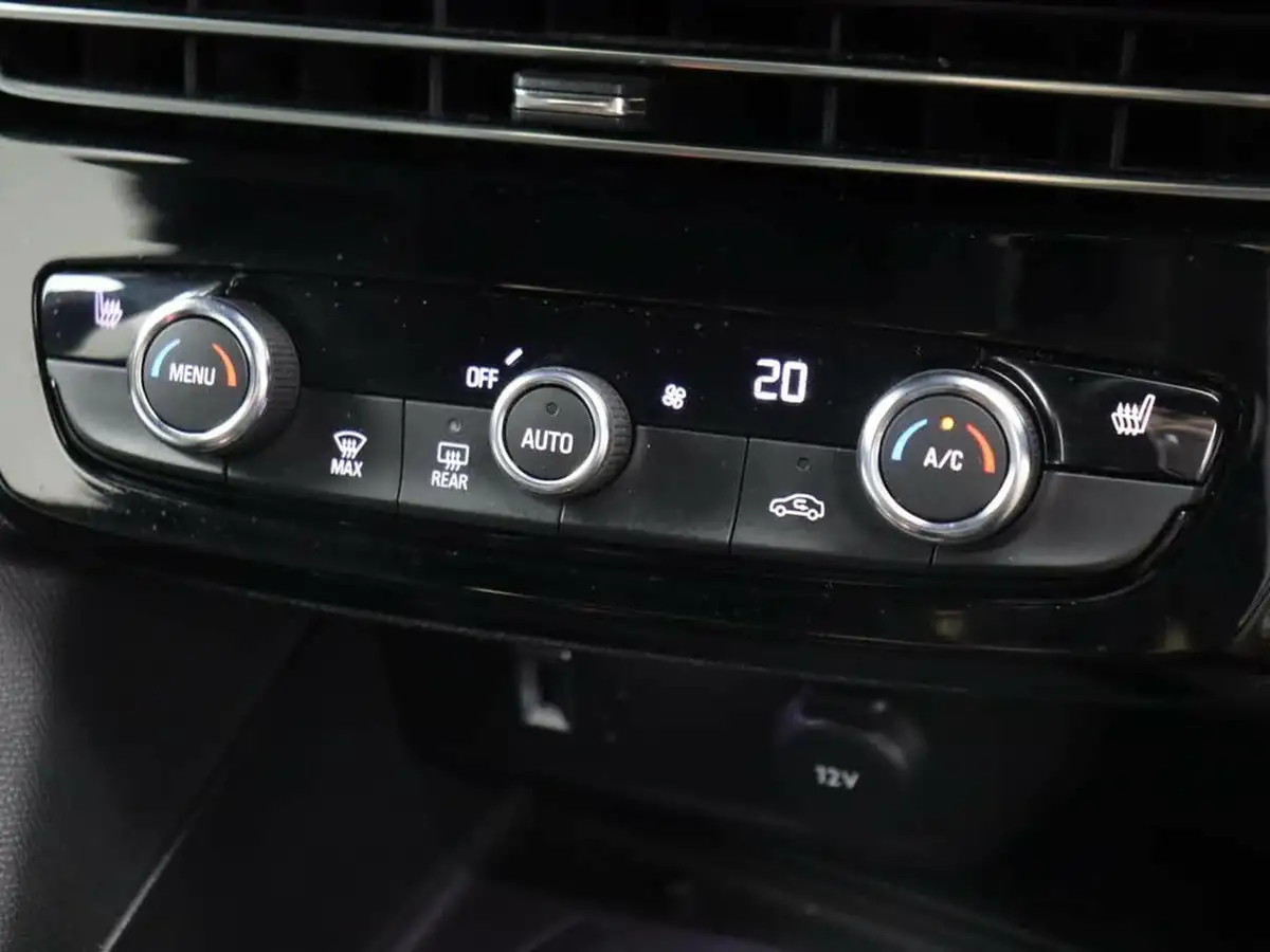 2023-vauxhall-mokka-e-ultimate-big-17