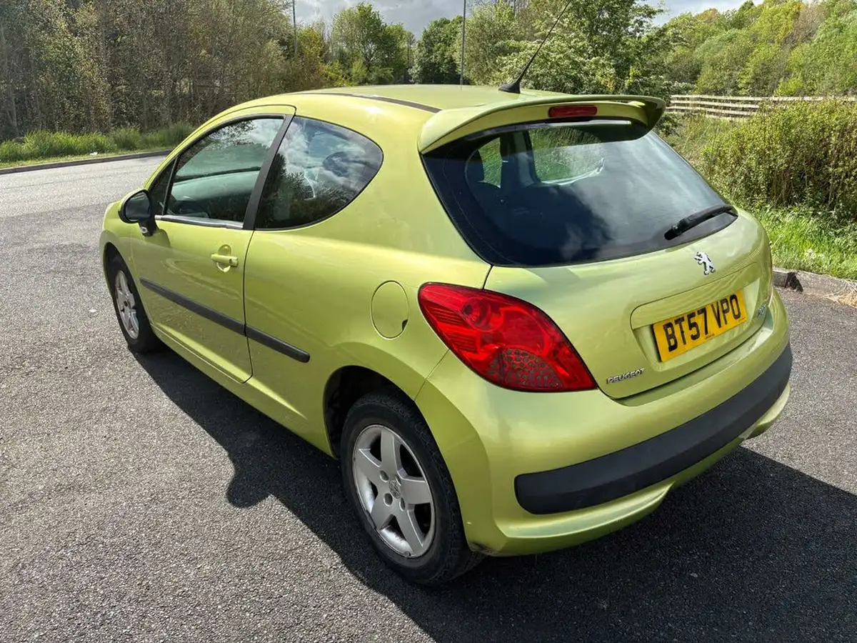 2007-peugeot-207-14-sport-16v-90-3d-1360cc-big-2