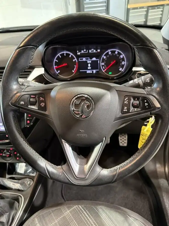 2015-vauxhall-corsa-12-limited-edition-3d-big-14