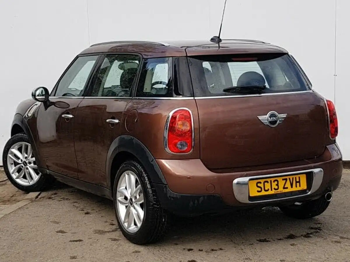 2013-mini-countryman-16-cooper-122bhp-auto-big-1
