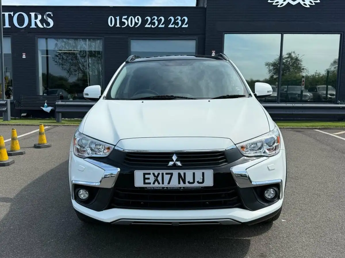 2017-mitsubishi-asx-22di-d-4-big-1