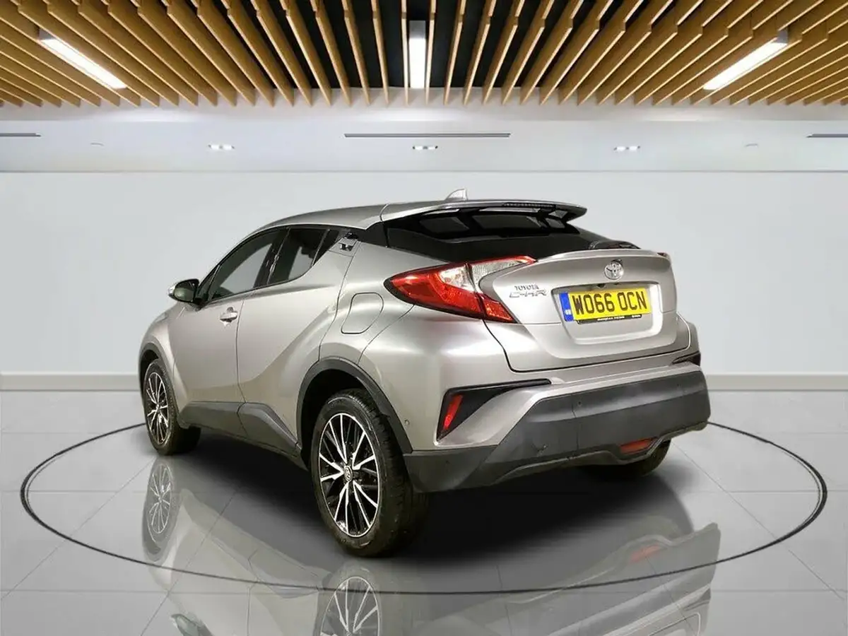 2017-toyota-c-hr-12-excel-cvt-big-4