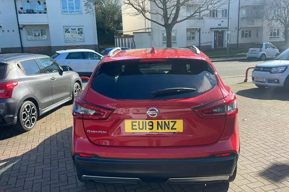 2019-nissan-qashqai-13-dig-t-tekna-160ps-19in-alloys-dct-big-6