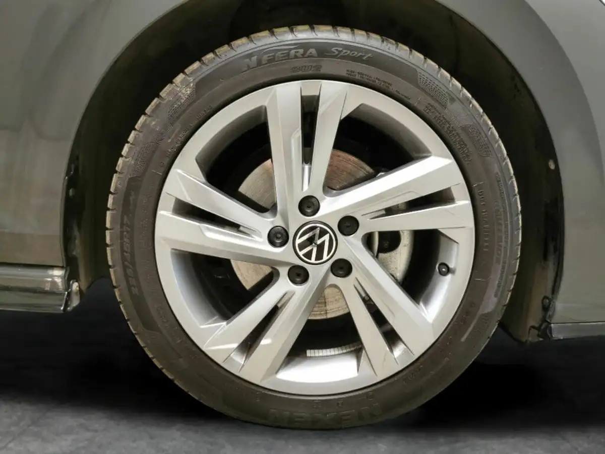 2023-volkswagen-golf-15-etsi-r-line-hatchback-big-27