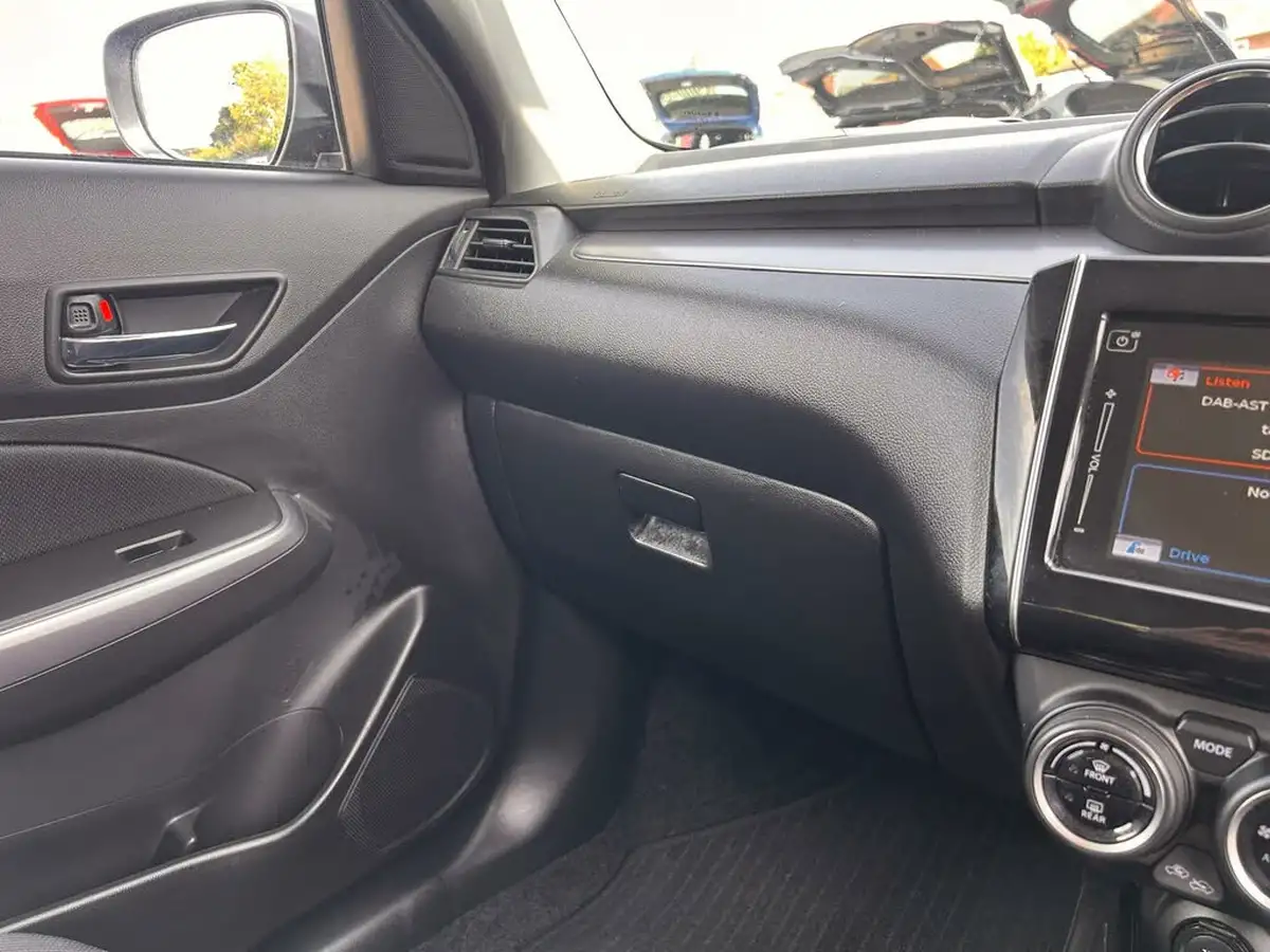 2024-suzuki-swift-12-dualjet-sz5-big-36