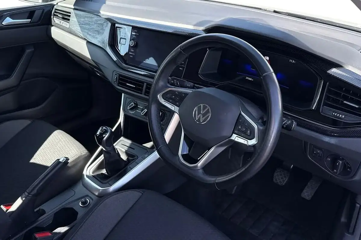 2023-volkswagen-polo-10-tsi-life-big-13
