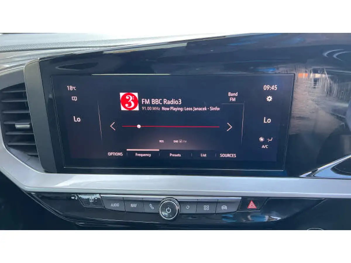 2021-vauxhall-mokka-e-elite-premium-big-11