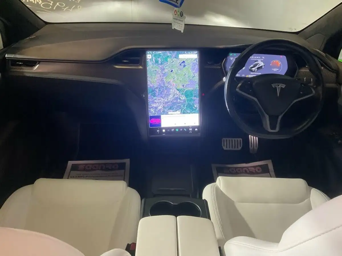 2020-tesla-model-x-e-ludicrous-performance-big-44