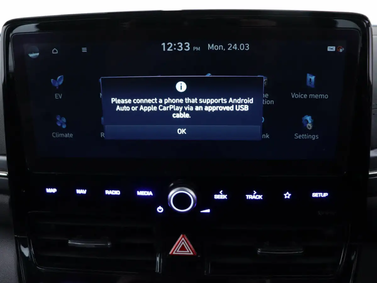 2022-hyundai-ioniq-e-premium-electric-big-19