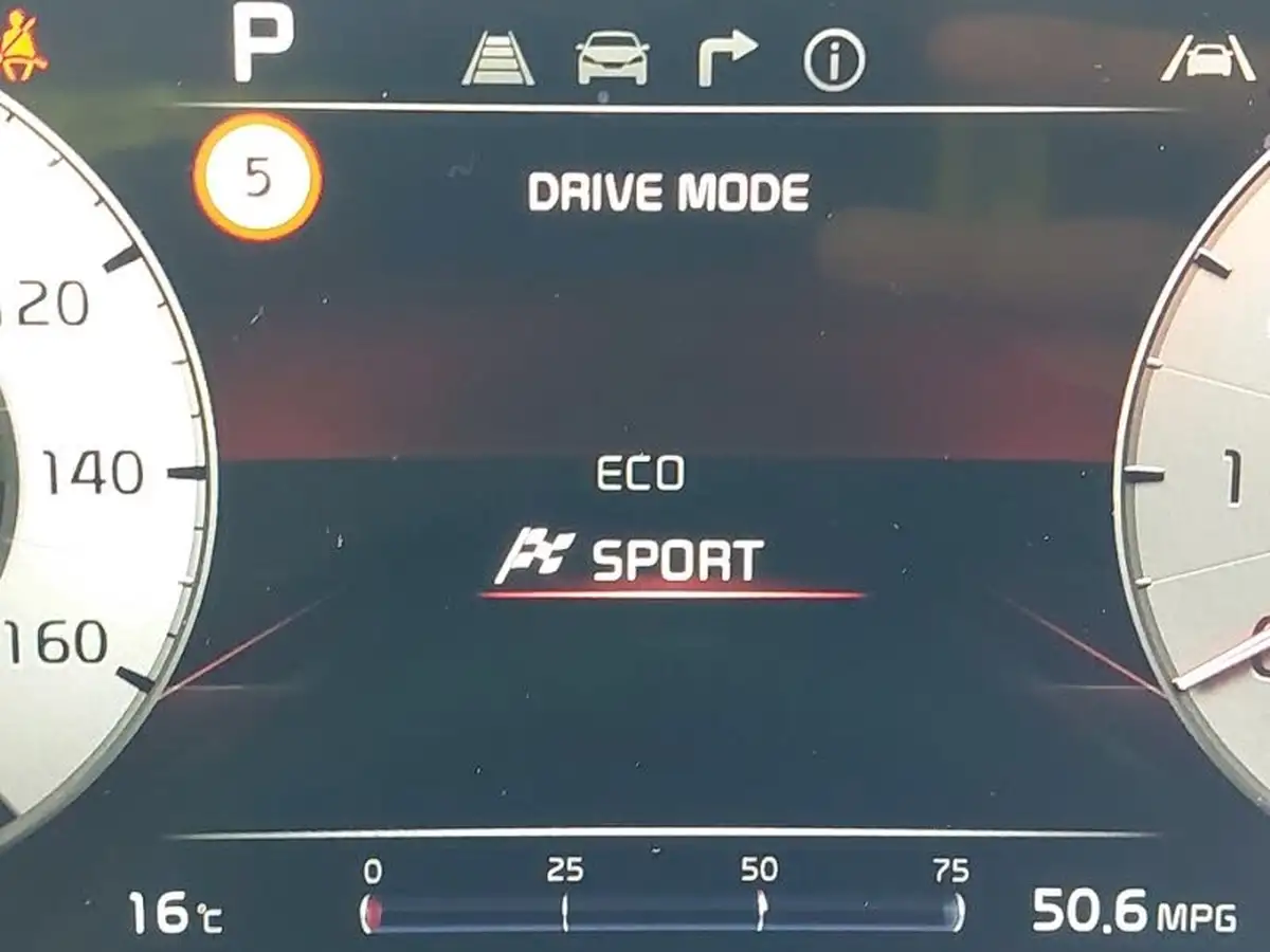 2024-kia-sportage-16-t-gdi-3-207bhp-hev-auto-big-18