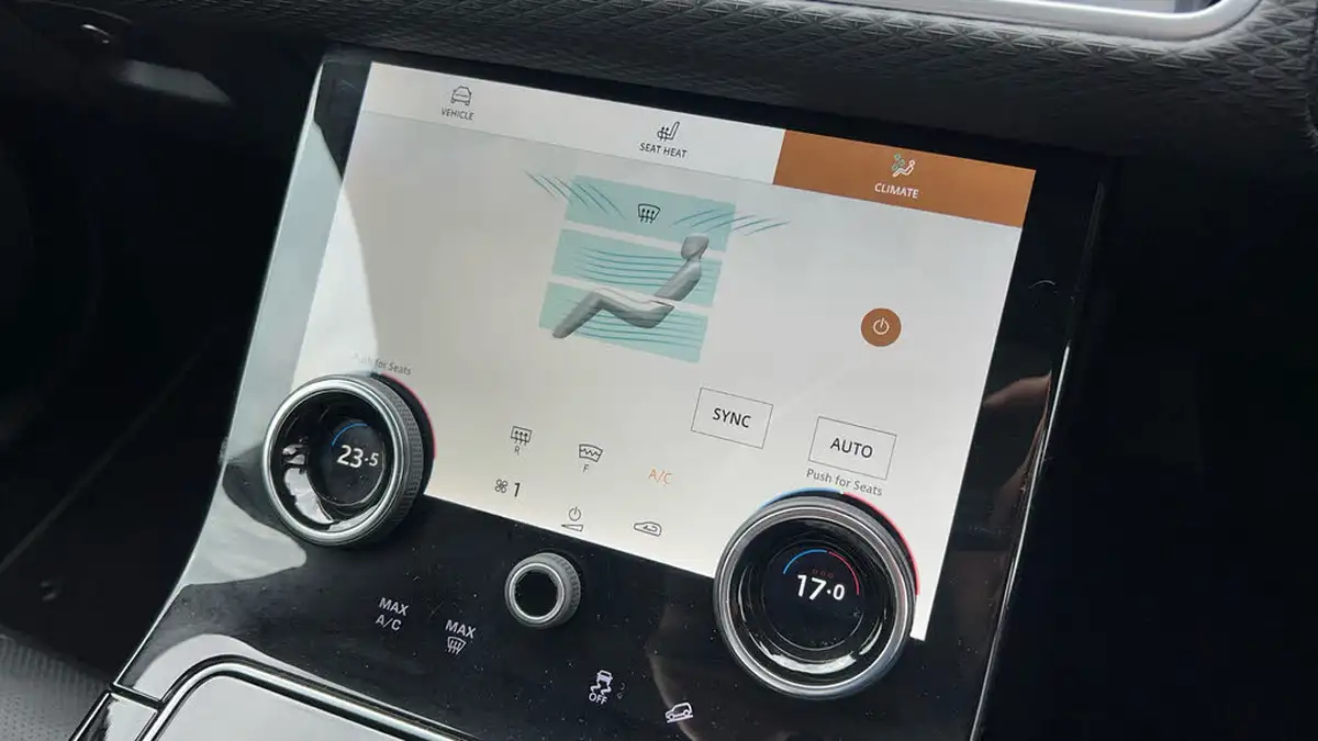 2022-land-rover-range-rover-velar-20-d200-velar-edition-big-28