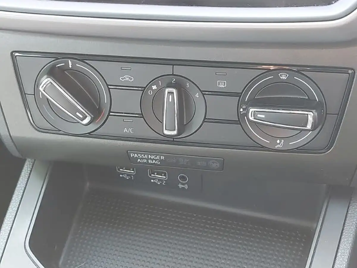 2019-seat-ibiza-10-mpi-se-technology-ss-big-13