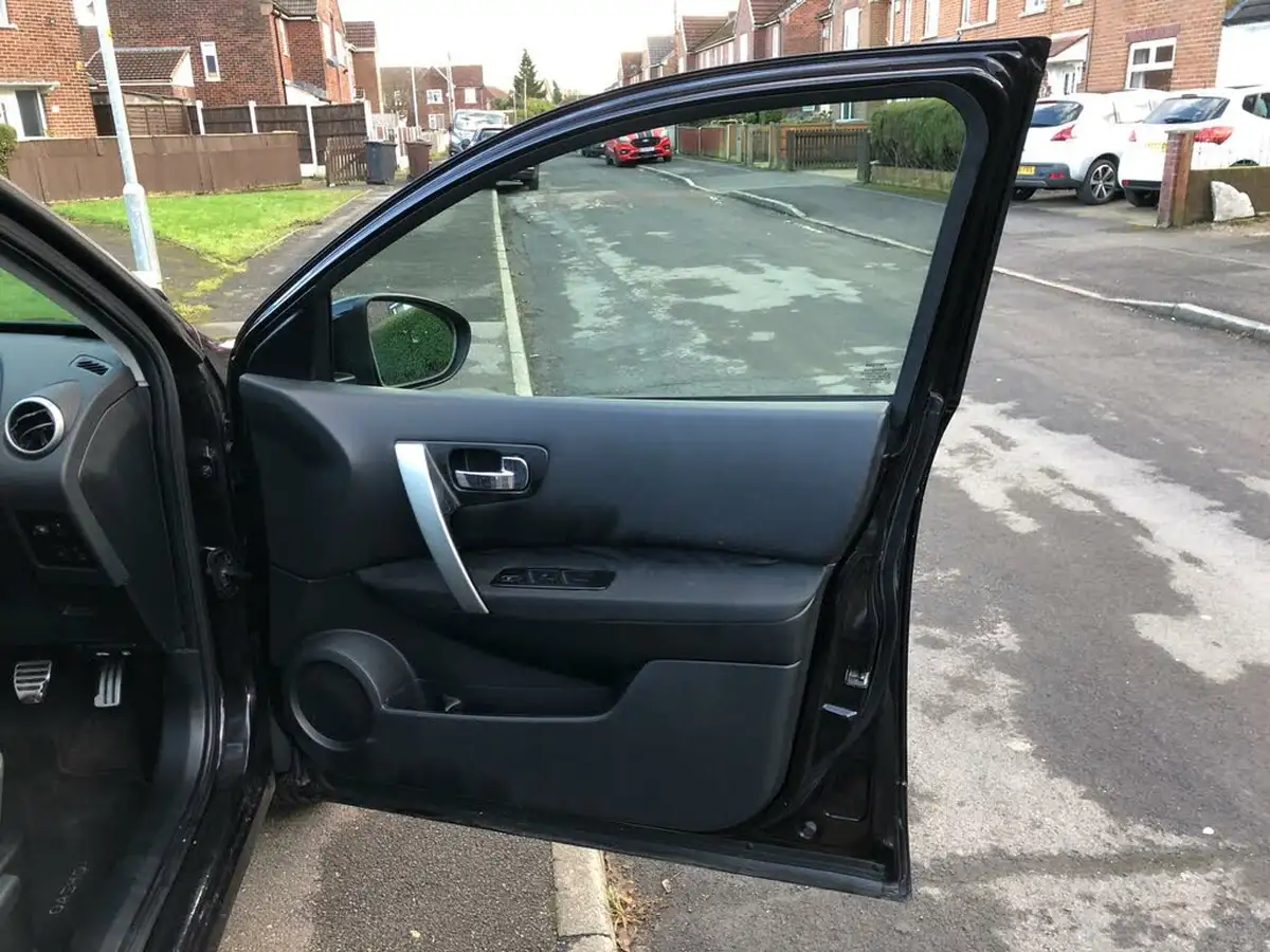 2009-nissan-qashqai-20-n-tec-2wd-big-22