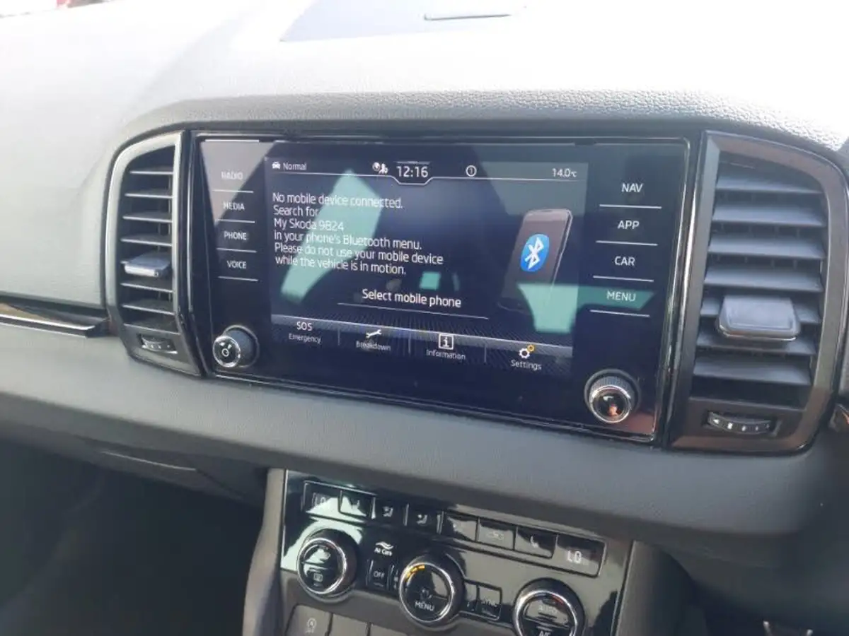 2022-skoda-karoq-15-tsi-sportline-big-17