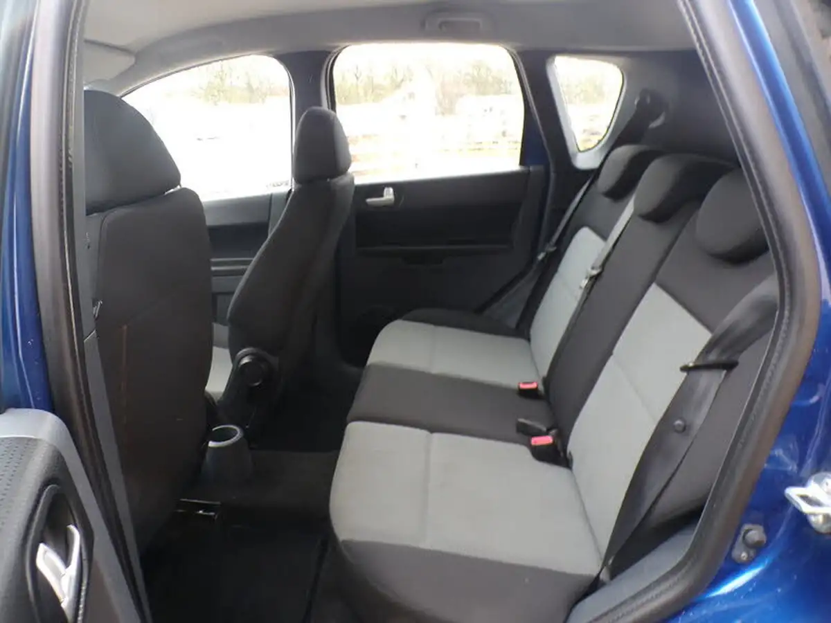 2010-mitsubishi-colt-13-cz2-5d-big-15