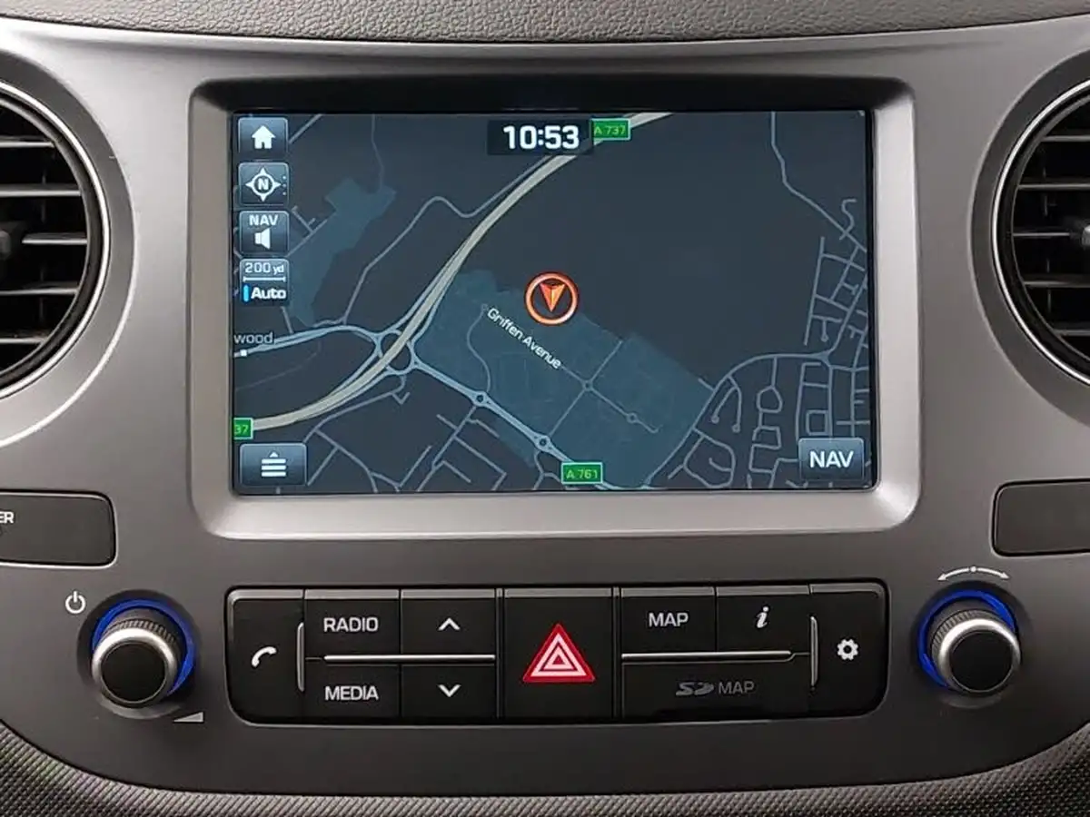2020-hyundai-i10-12-premium-se-auto-big-10