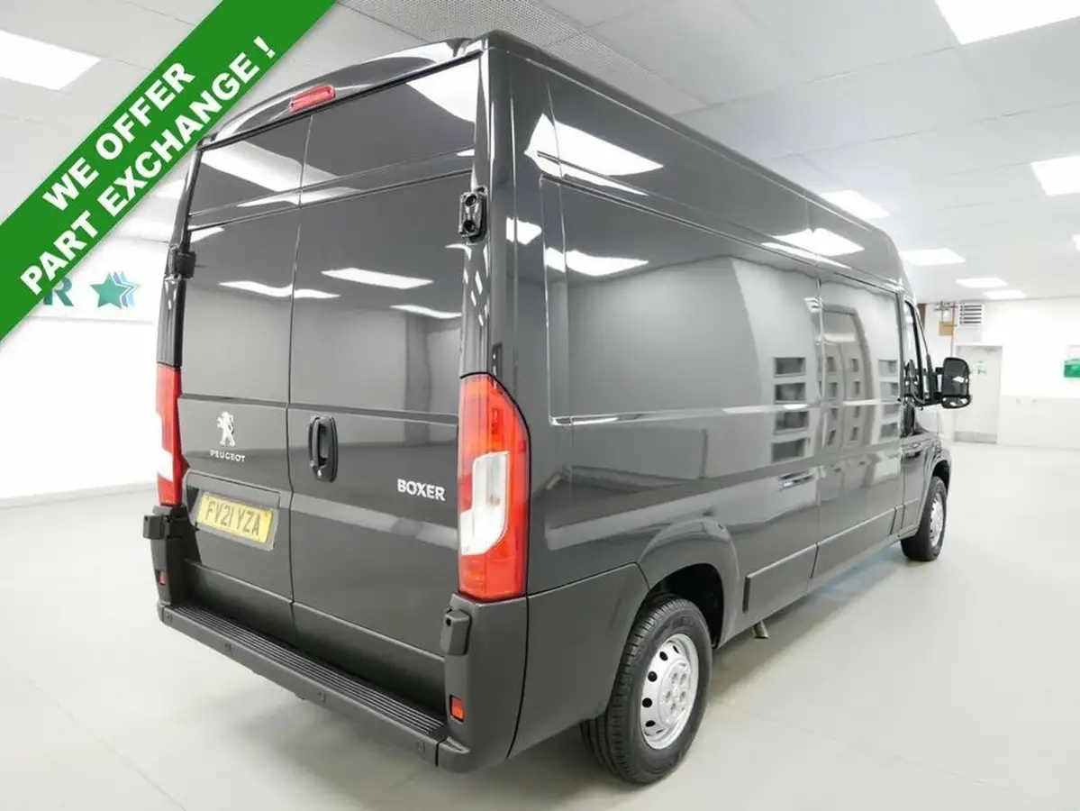 2021-peugeot-boxer-22-bluehdi-professional-335-l3-h2-140bhpeu6dt-panel-big-9