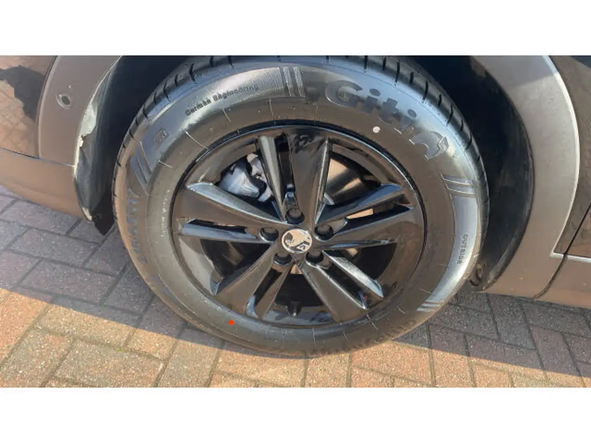 2023-vauxhall-grandland-12-design-130ps-big-29