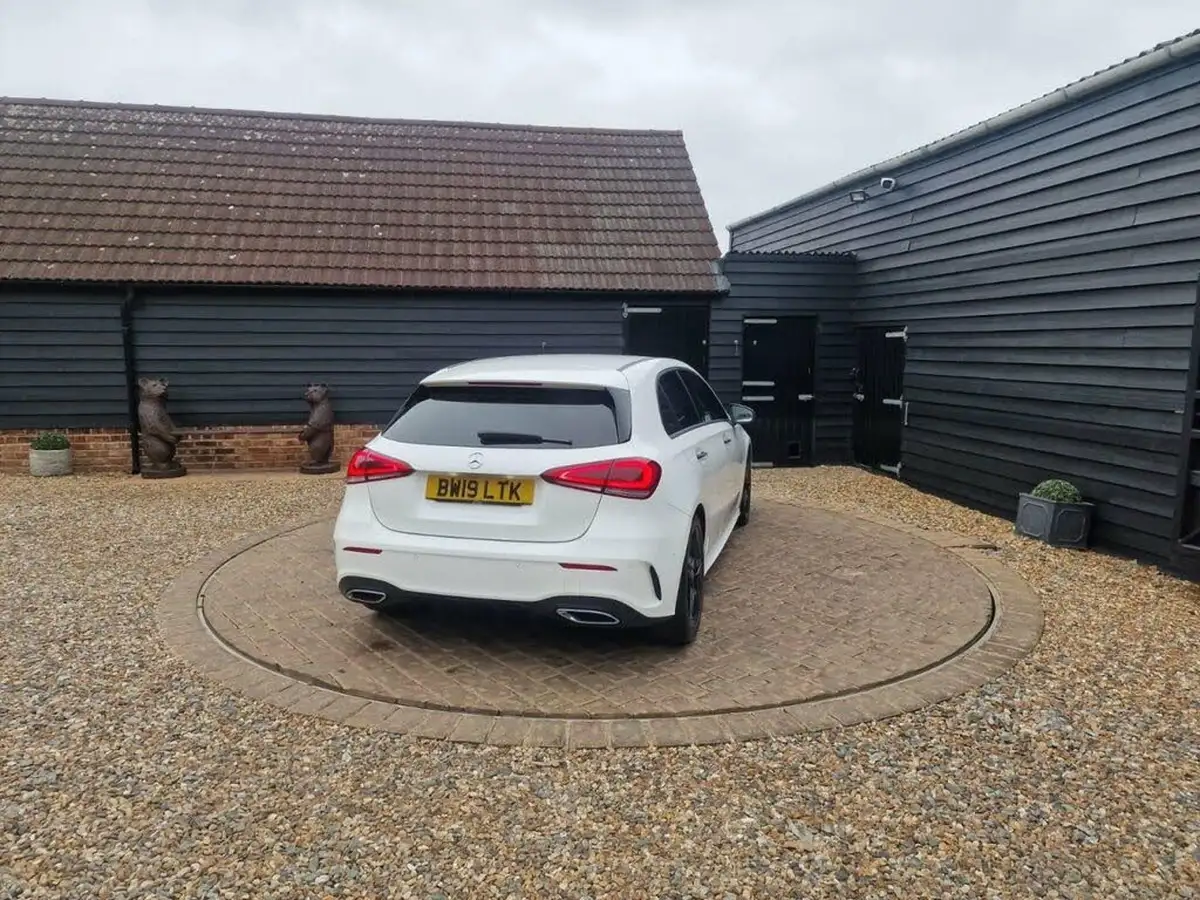 2019-mercedes-benz-a-class-20-a220-amg-line-premium-hatchback-5d-big-32