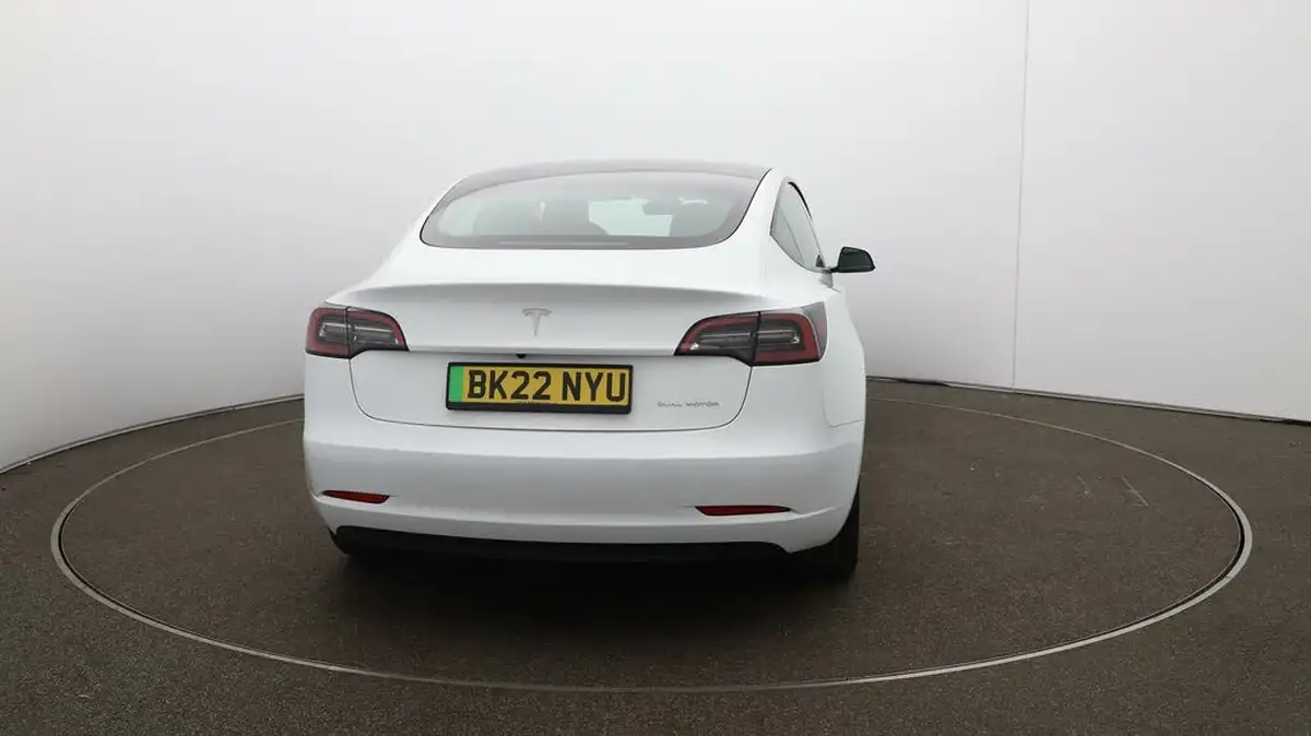 2022-tesla-model-3-e-long-range-big-6