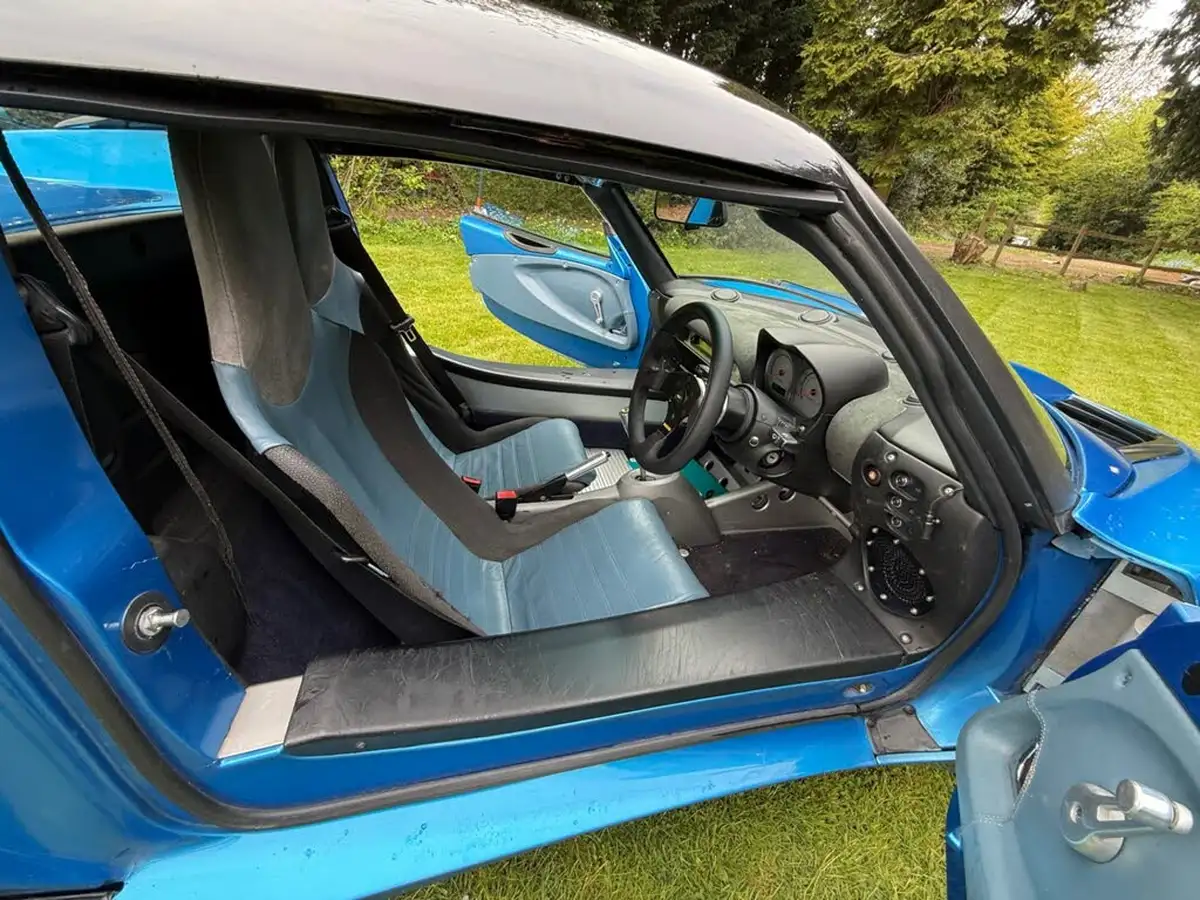 2002-lotus-elise-18-big-9