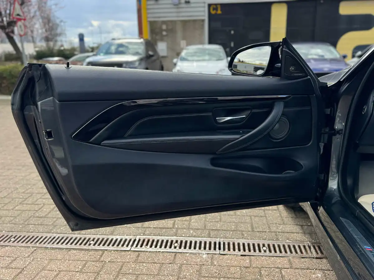 2014-bmw-4-series-30-m4-convertible-m-dct-big-23