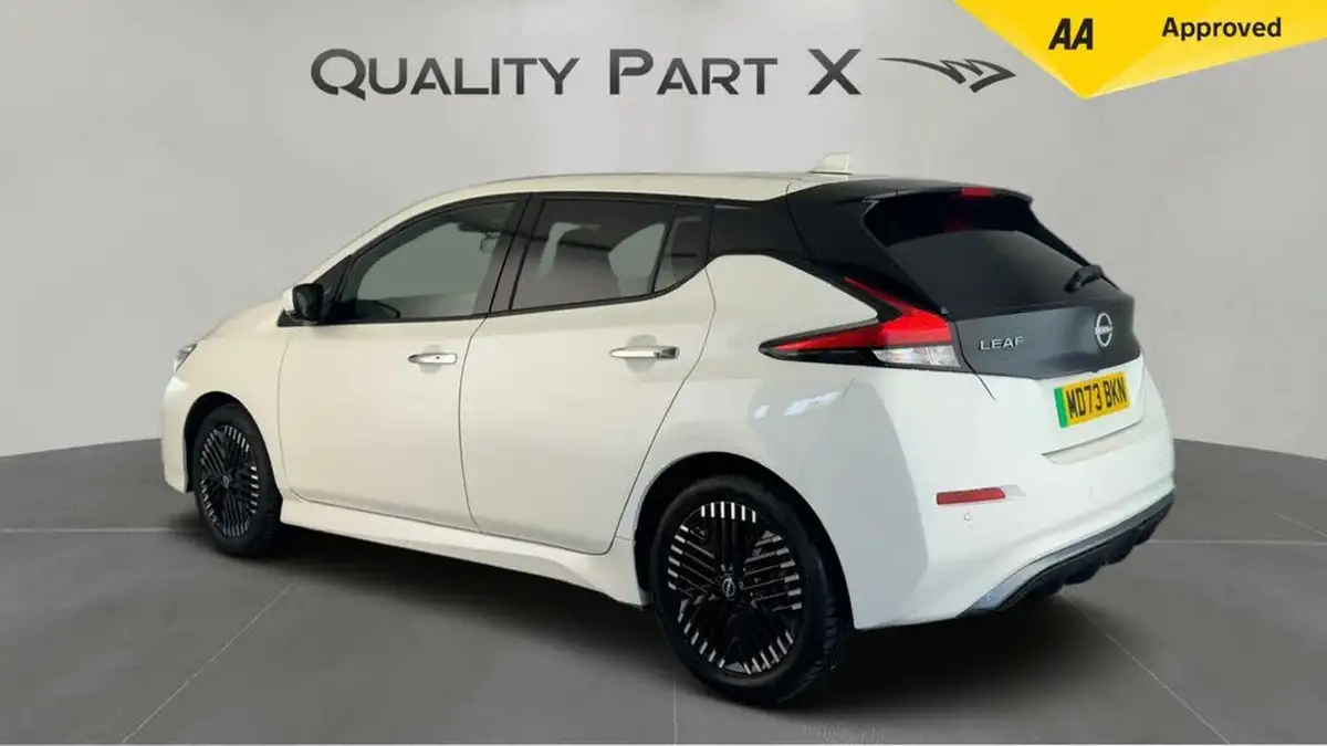2023-nissan-leaf-e-tekna-39kwh-big-4