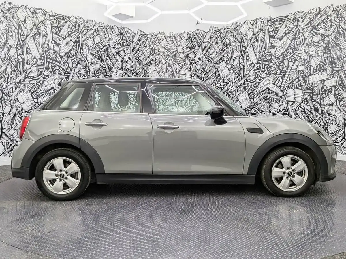 2022-mini-cooper-15-cooper-classic-hatchback-5d-big-9