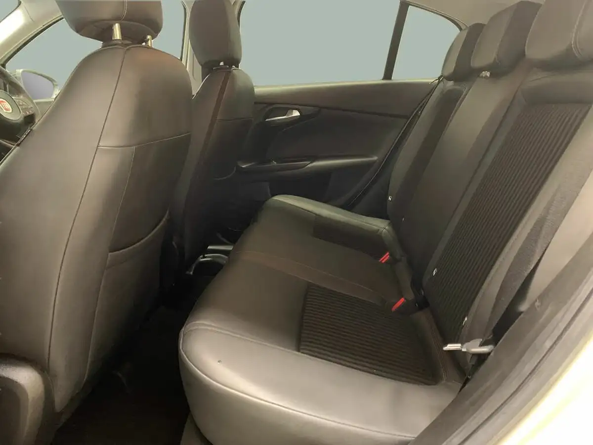 2018-fiat-tipo-14-tjet-s-design-hatchback-big-26