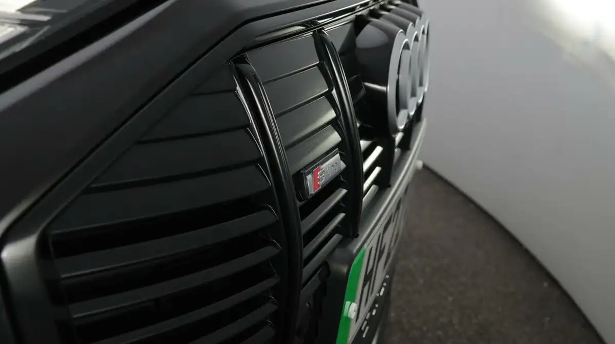 2022-audi-e-tron-55e-black-edition-sportback-big-24