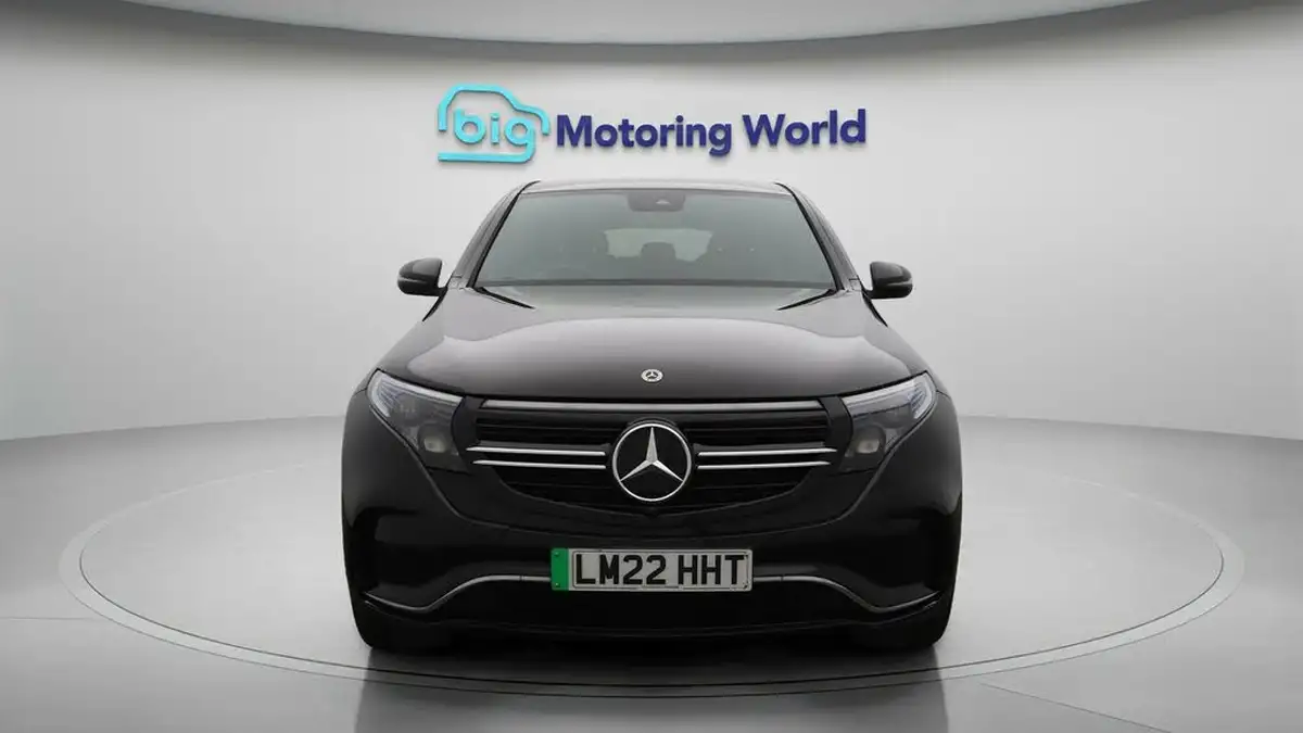 2022-mercedes-benz-eqc-e-eqc-400-amg-line-premium-big-2