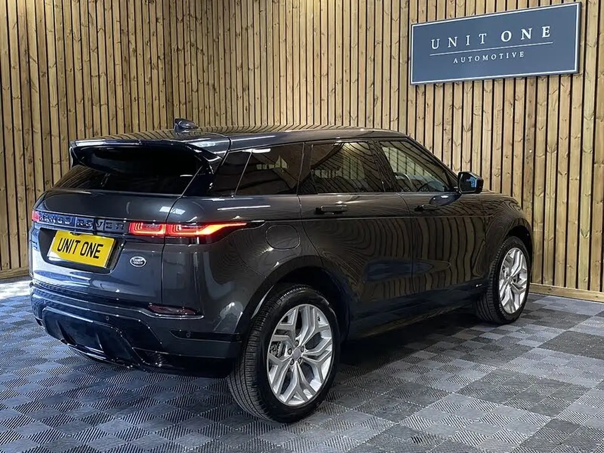 2021-land-rover-range-rover-evoque-15-p300e-r-dynamic-se-big-43