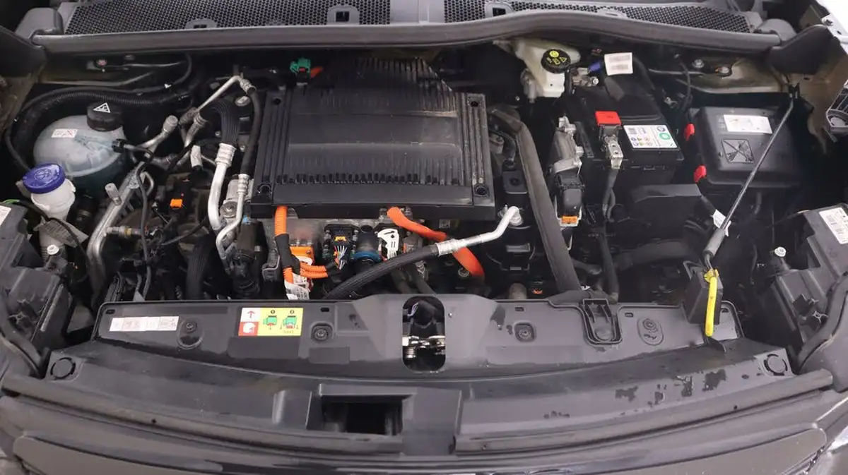 2022-peugeot-2008-suv-e-allure-premium-big-17