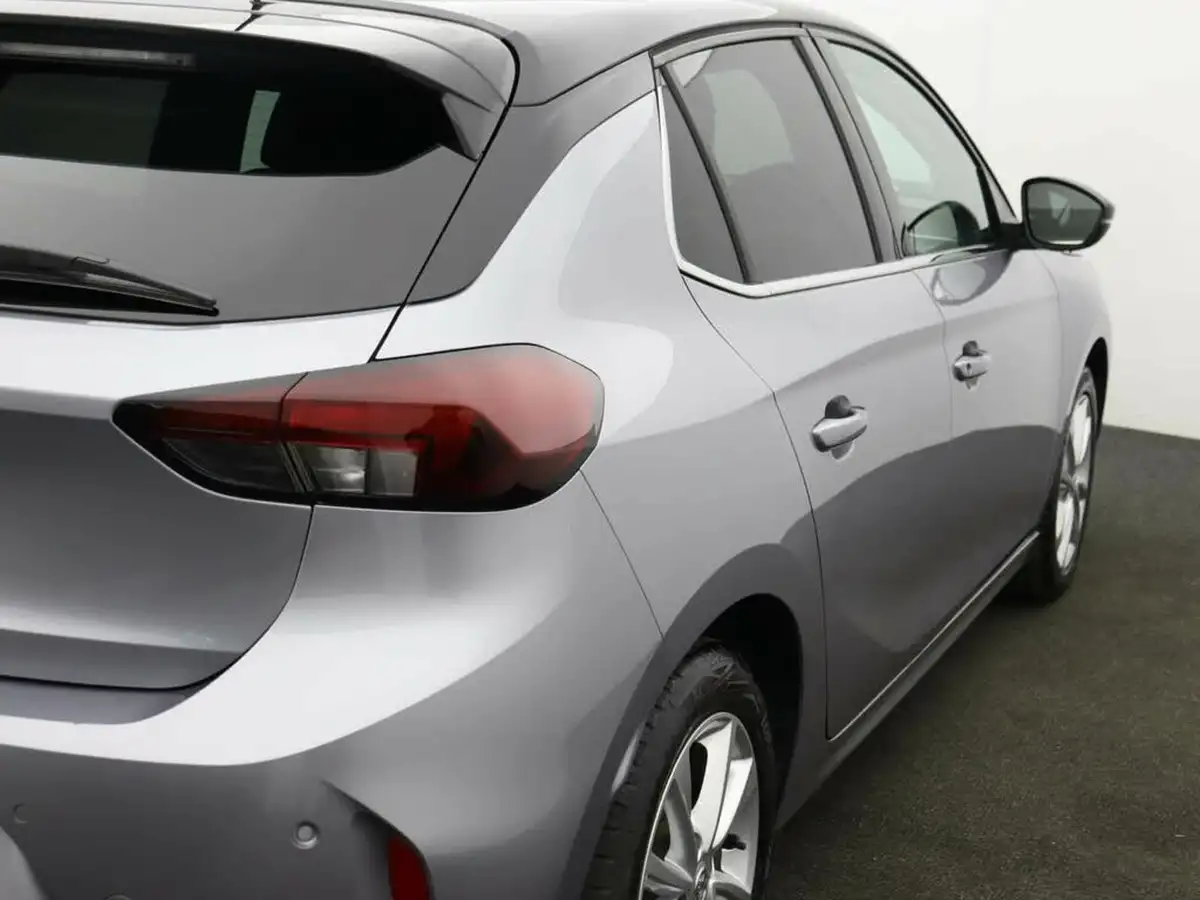 2021-vauxhall-corsa-12i-elite-big-38