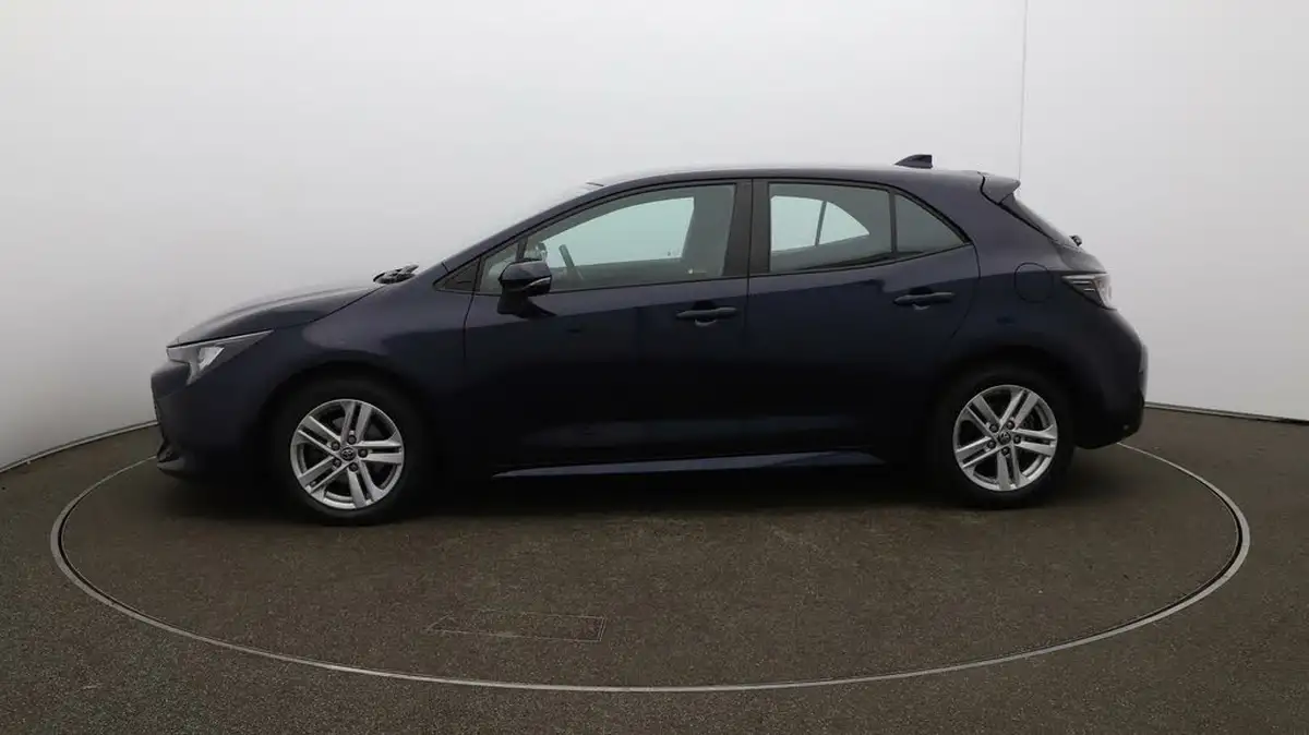 2022-toyota-corolla-18-vvt-i-icon-tech-trk-hatchback-5d-big-56