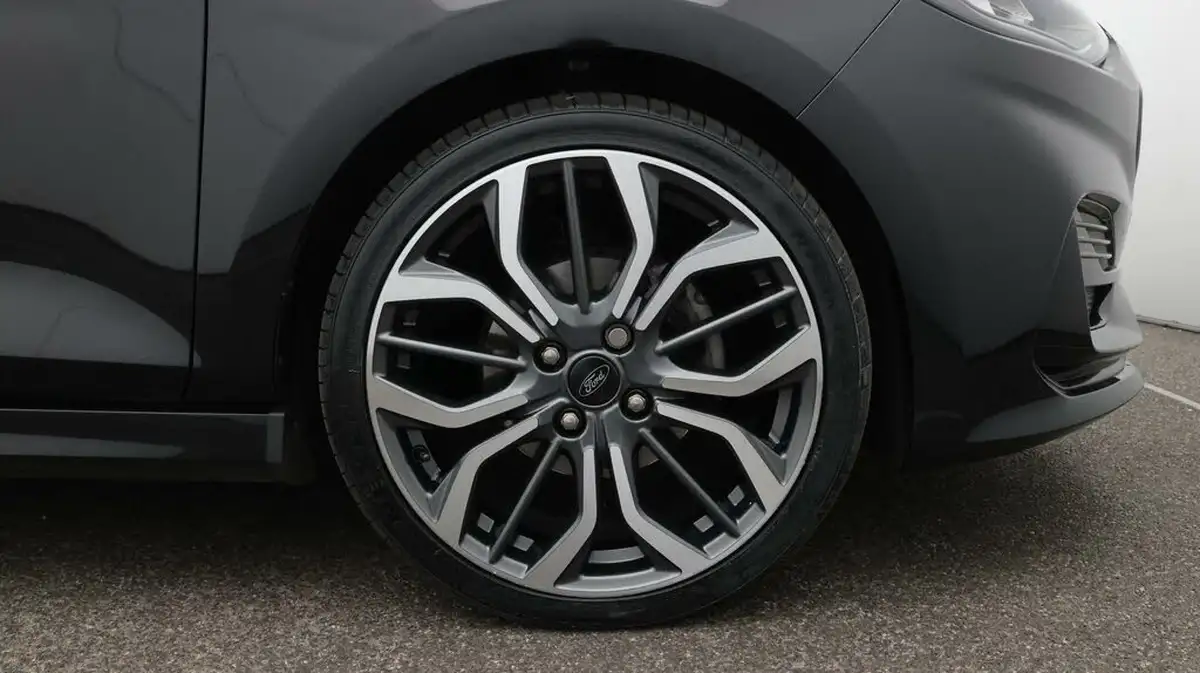 2023-ford-fiesta-10t-st-line-x-100ps-big-18
