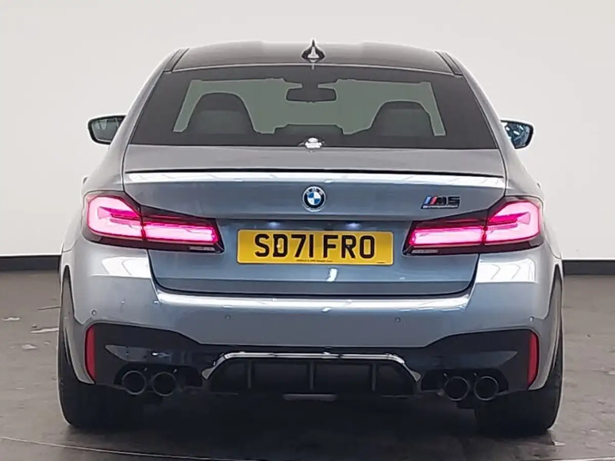 2021-bmw-5-series-44-m5-competition-big-14